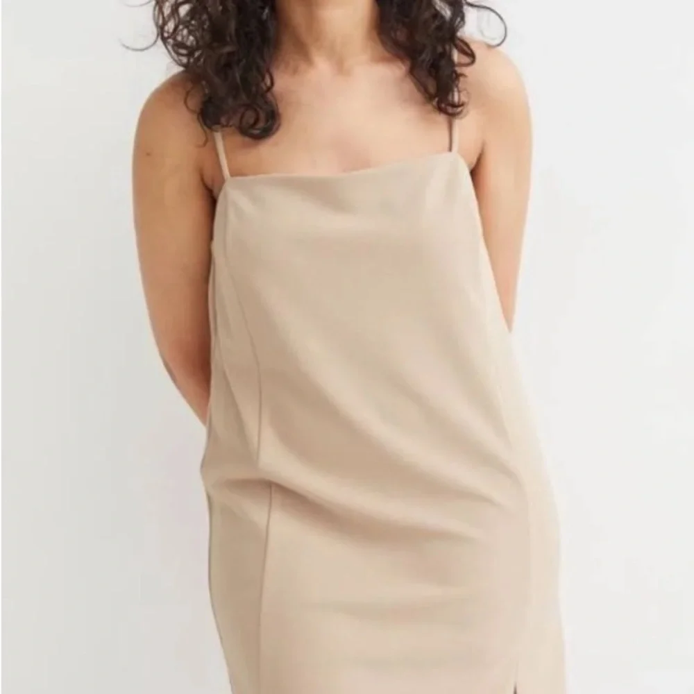 H&M dress in great condition size M - Picture 1 of 6